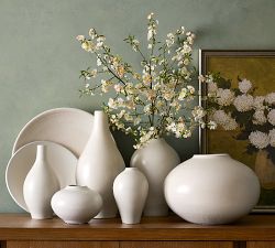 Nolina Ceramic Vase Collection