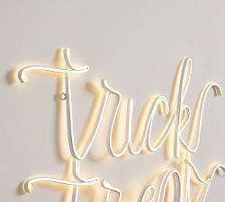 LED Trick or Treat Wall Art