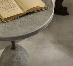 Kolina Concrete Round Outdoor Side Table (18")
