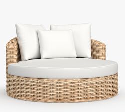 Huntington Wicker Round Swivel Outdoor Daybed