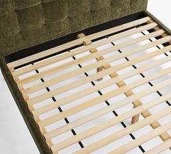 Arlo Upholstered Tufted Bed