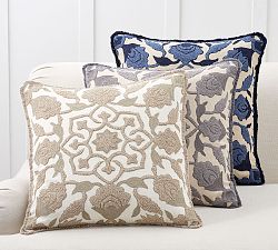 Lovisa Medallion Linen Pillow Cover