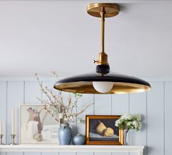 Farmhouse Metal Pole Pendant (18&quot;)