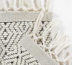 Tabia Handcrafted Rug