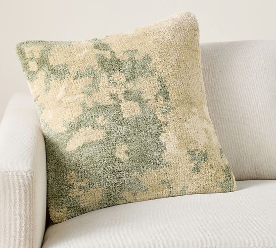 Isla Hand-Knotted Pillow