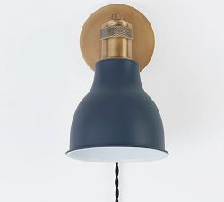 Kelley Enamel Plug-In Sconce (9.5")