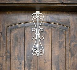 Adjustable Indoor/Outdoor Wreath Hanger