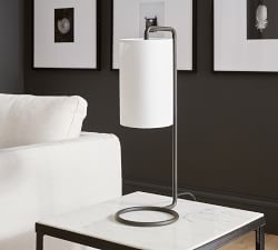 Erin Metal Table Lamp (22")