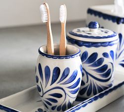 Puebla Bathroom Accessories