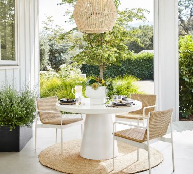 Pomona Hampton Outdoor Dining 