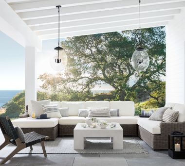 Huntington Pamona Lounge 