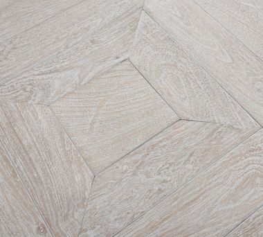 Fallbrook Americana Outdoor Dining