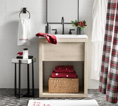 Cayman Reagan Bathroom 