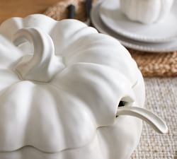 Pumpkin Stoneware Tureen