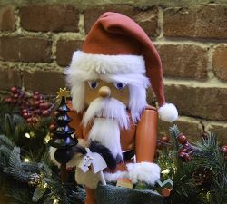 Classic Santa Claus Nutcracker
