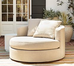 Balboa Upholstered Swivel Grand Outdoor Daybed
