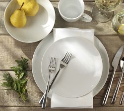 Everyday Classic Coupe Porcelain 16-Piece Dinnerware Set