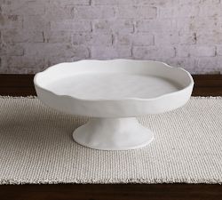 Nube Outdoor Round Pedestal Cake Plate