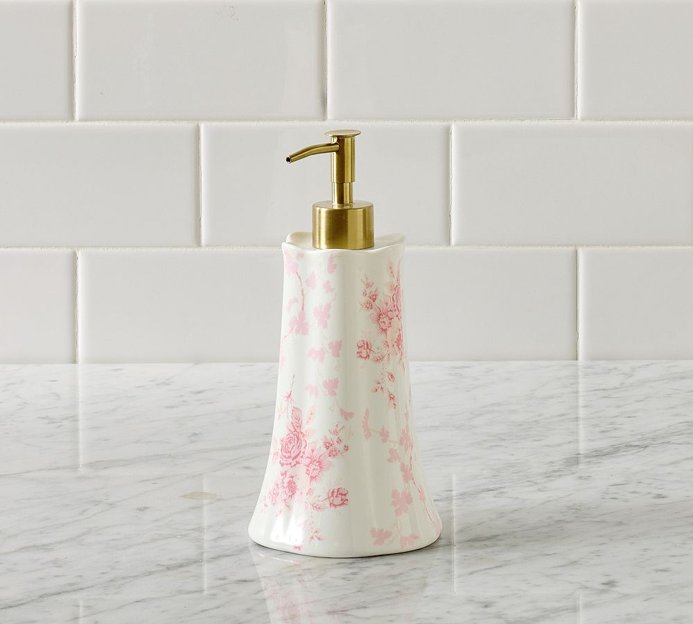 LoveShackFancy Bathroom Accessories - Pink