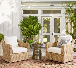 Boca Wicker Outdoor Swivel Lounge Chair