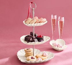 Heirloom Scalloped Heart Stoneware Tiered Stand