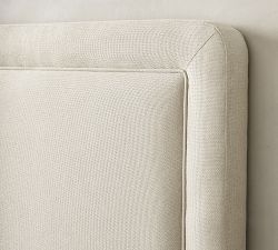 Hampton Upholstered Rounded Bed