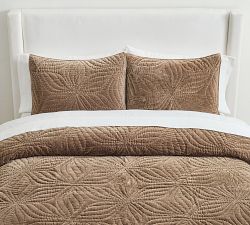 Follette Velvet Quilt