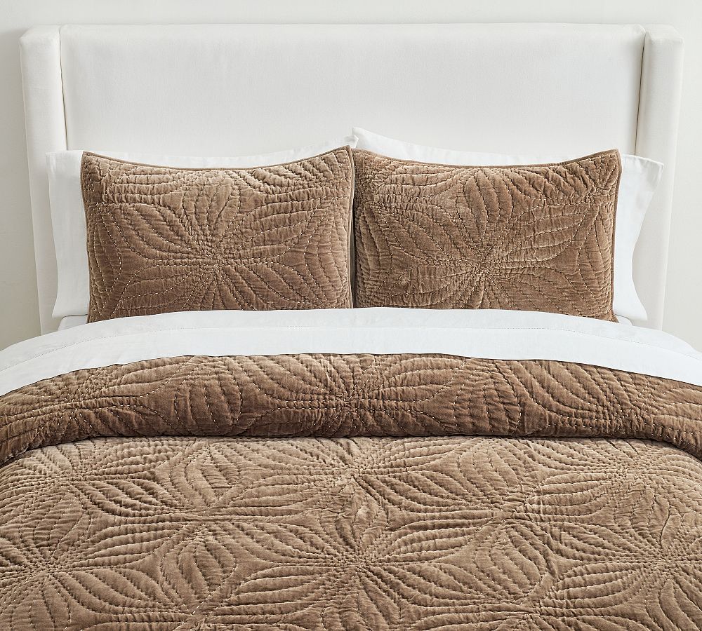 Follette Velvet Quilt
