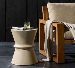 Clessidra Concrete Round Outdoor End Table (15")
