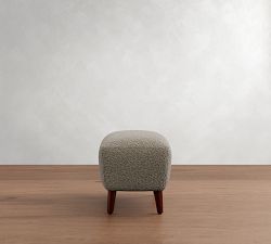 Olivia Ottoman