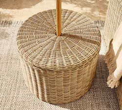 Huntington Wicker Round Outdoor Umbrella Stand Side Table (28")