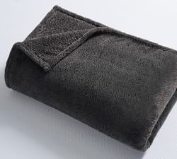 Faux Fur Cozy Blanket - Thumbnail 3