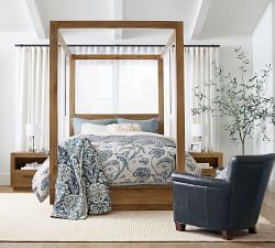 Oakleigh Canopy Bed