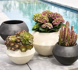 Porto Outdoor Planters