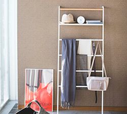 Tower Leaning Ladder With Shelf