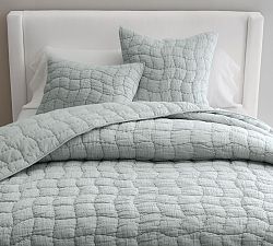 Open Box: Cloud Quilt, King/Cal. King - Chambray