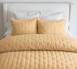 Open Box: Belgian Flax Linen Tufted Quilt, Full/Queen - Harvest Gold