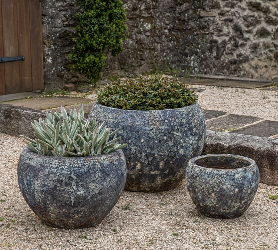 Kayden Round Planters