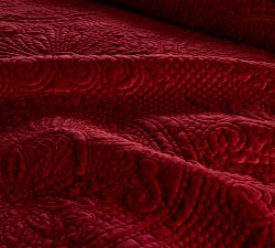 Velvet Medallion Quilt &amp; Shams