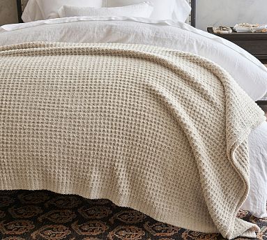 Cozy Waffle Blanket | Pottery Barn display picture 1