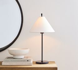 Ellis Metal Table Lamp (24"-29")