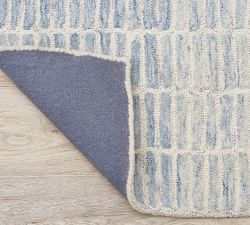 Open Box: Capitola Hand-Tufted Wool Rug