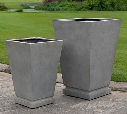Liam Clay Outdoor Planters