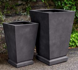 Liam Clay Outdoor Planters