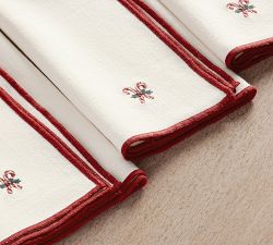 Holiday Classics Napkins - Set of 4