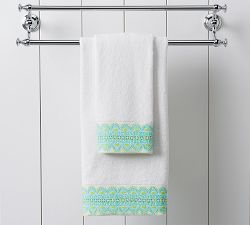 Lilly Pulitzer It's Impawsible Geo Border Towel