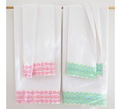 Lilly Pulitzer It's Impawsible Geo Border Towel