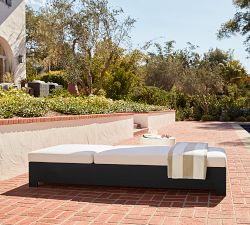 Malibu Metal Platform Outdoor Single Chaise Lounge