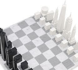 New York Chess Set