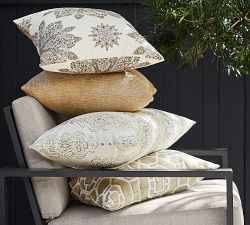 Lana Medallion Outdoor Pillow